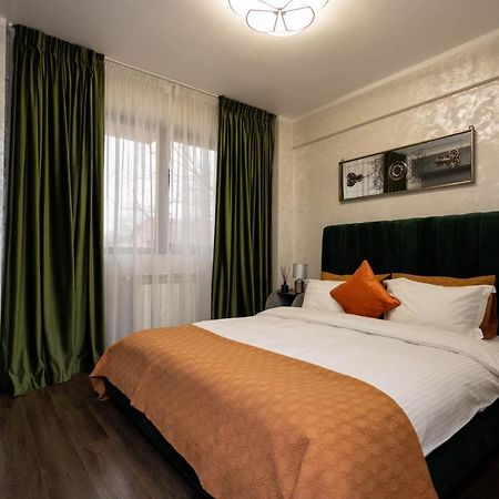 Central Apartament 3 Iasi Ngoại thất bức ảnh