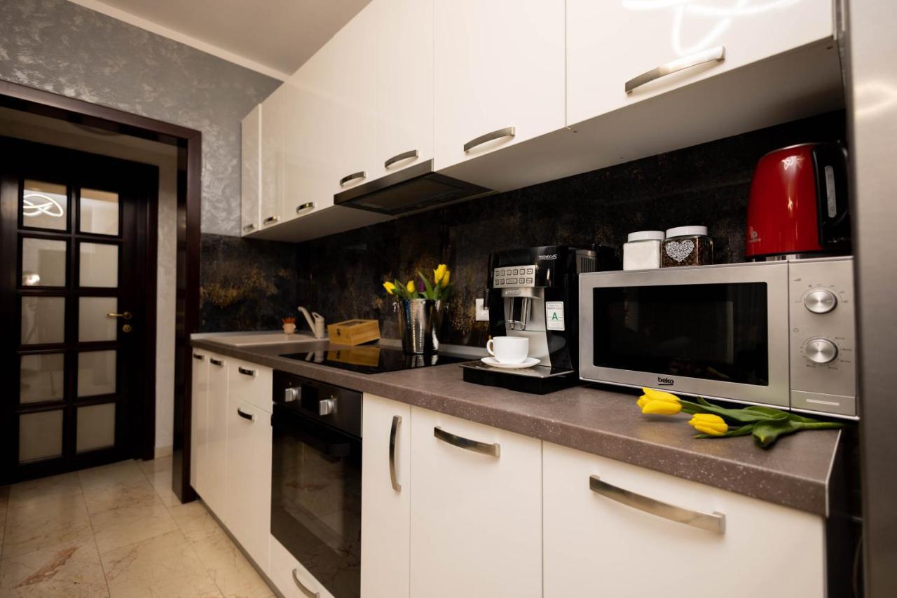 Central Apartament 3 Iasi Ngoại thất bức ảnh
