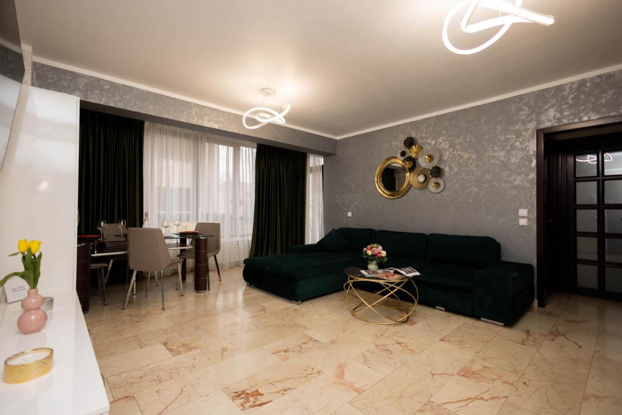 Central Apartament 3 Iasi Ngoại thất bức ảnh